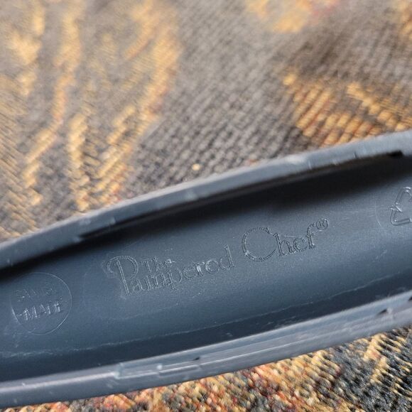 Pampered Chef Baker's Roller - Picture 4 of 4